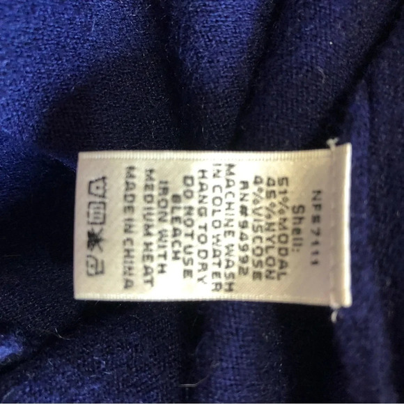 Womens Neiman Marcus navy knit   cold shoulder pullover tunic‎ M - Picture 5 of 6